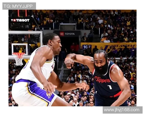 湖人对决快船高清直播回顾精彩瞬间与赛季分析 湖人对决快船高清直播回顾精彩瞬间与赛季分析