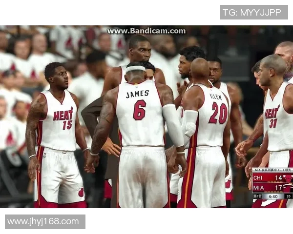 热火与公牛季后赛第三场激战回顾球员表现与战术分析全景呈现